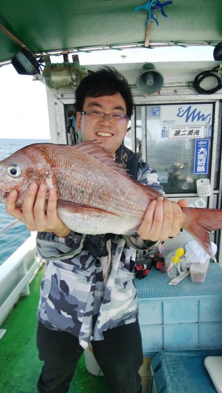 第二美丸　マダイ完全ふかせ