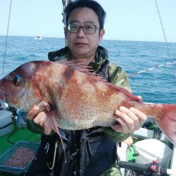 第二美丸　マダイ完全ふかせ