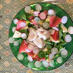 渋い中の良型スズキ