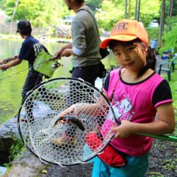 小菅トラウトガーデン 釣果