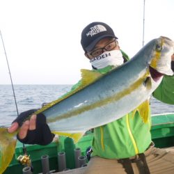 真祐丸 (しんゆうまる) 釣果