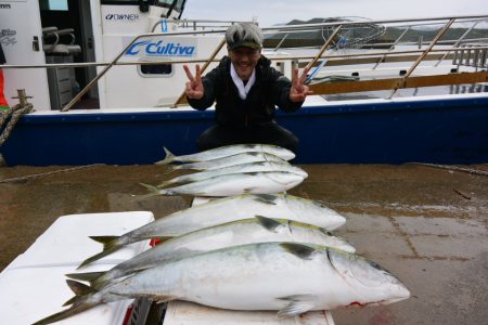 ジギング船 BLUEWATER 釣果