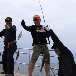 クルーズ 釣果