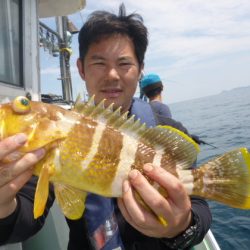 真祐丸 （しんゆうまる） 釣果