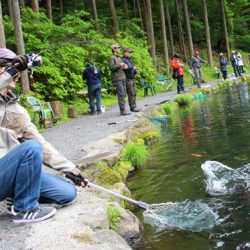小菅トラウトガーデン 釣果
