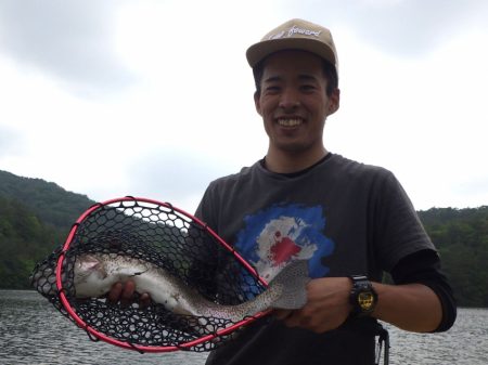 フィッシングレイクたかみや 釣果