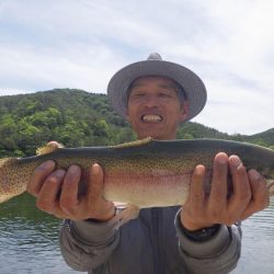 フィッシングレイクたかみや 釣果