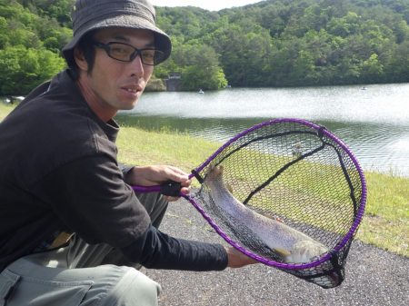 フィッシングレイクたかみや 釣果