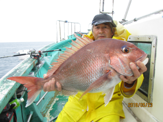 なかくに丸 釣果