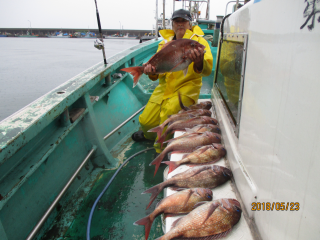 なかくに丸 釣果