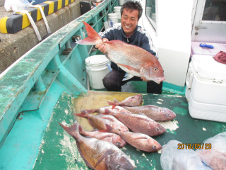 なかくに丸 釣果