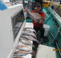 なかくに丸 釣果