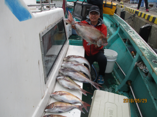 なかくに丸 釣果