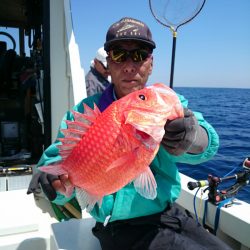 エンペラー 釣果