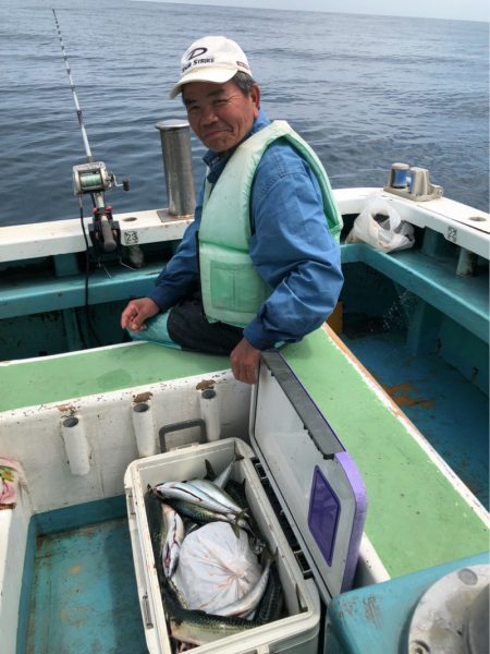 丸万釣船 釣果