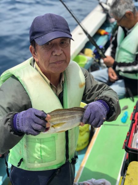 丸万釣船 釣果
