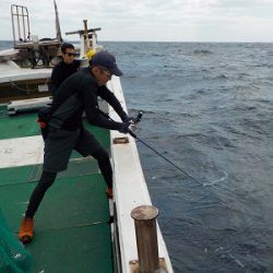明日丸 釣果