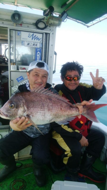 第二美丸　マダイ完全ふかせ