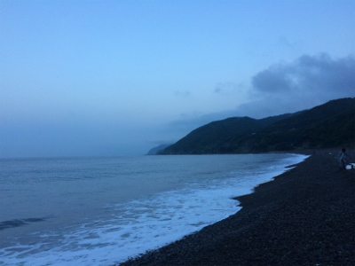 煙樹ヶ浜ショアジギからの穴釣りからのライトゲーム!