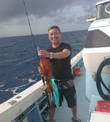 宜野湾でアオリイカ