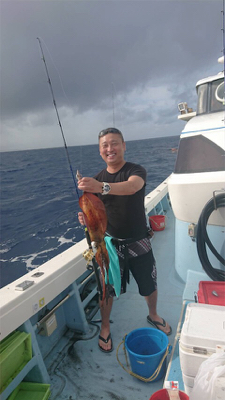 宜野湾でアオリイカ