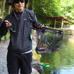 小菅トラウトガーデン 釣果