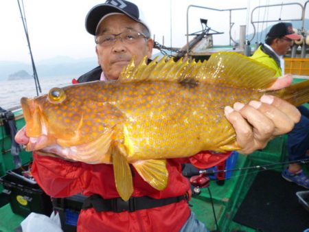 真祐丸 (しんゆうまる) 釣果