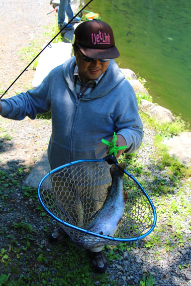 小菅トラウトガーデン 釣果