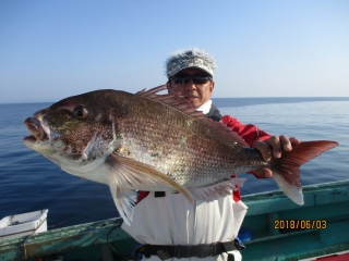 なかくに丸 釣果