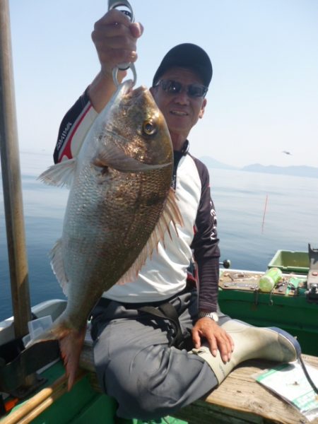 真祐丸 （しんゆうまる） 釣果