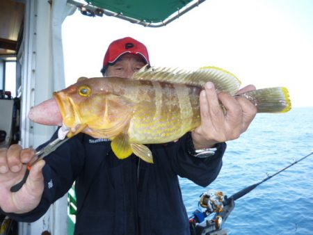 真祐丸 （しんゆうまる） 釣果