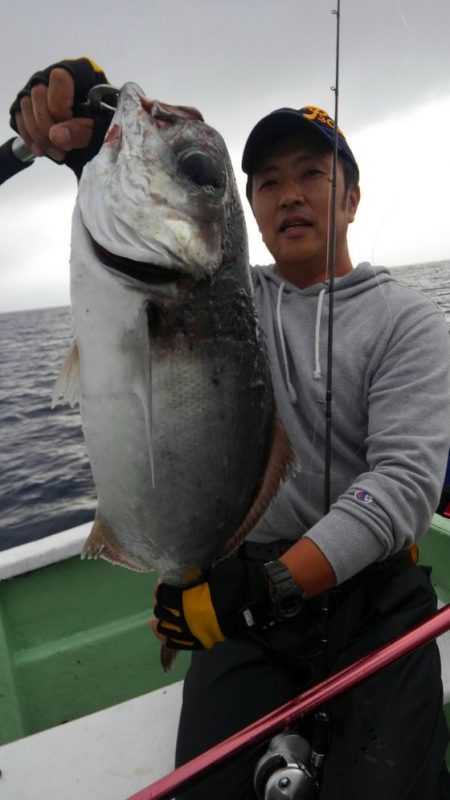 遊漁船 新鋭丸 釣果