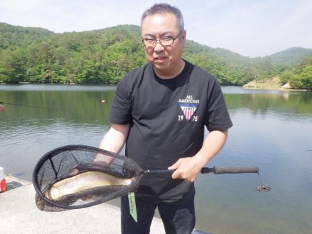 フィッシングレイクたかみや 釣果