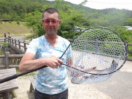 フィッシングレイクたかみや 釣果