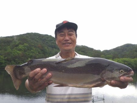 フィッシングレイクたかみや 釣果