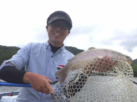 フィッシングレイクたかみや 釣果