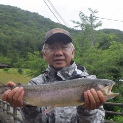 フィッシングレイクたかみや 釣果