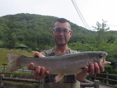 フィッシングレイクたかみや 釣果