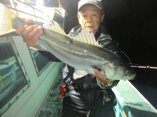 なかくに丸 釣果