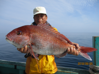なかくに丸 釣果