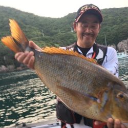 鵜来島家本渡船 釣果