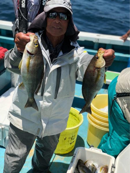 丸万釣船 釣果
