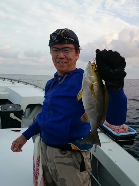 エンペラー 釣果