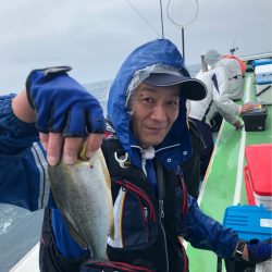 丸万釣船 釣果