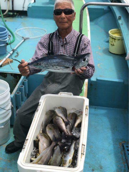 丸万釣船 釣果