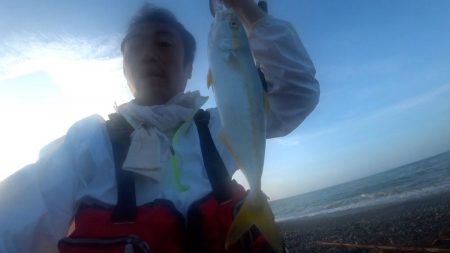 神奈川県 サーフショアジギングで青物を狙う【tkc_exp氏連載 vol.1】