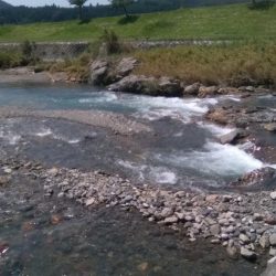 上桂川山国地区潜没橋での友釣り