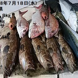 大物釣果速報！●光義丸：平戸市早福港