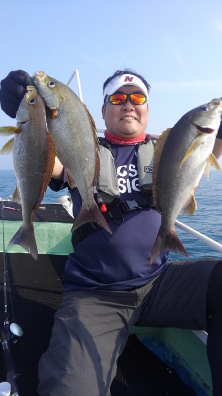 遊漁船 新鋭丸 釣果