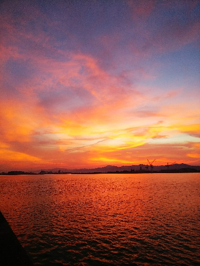 色を変えながら